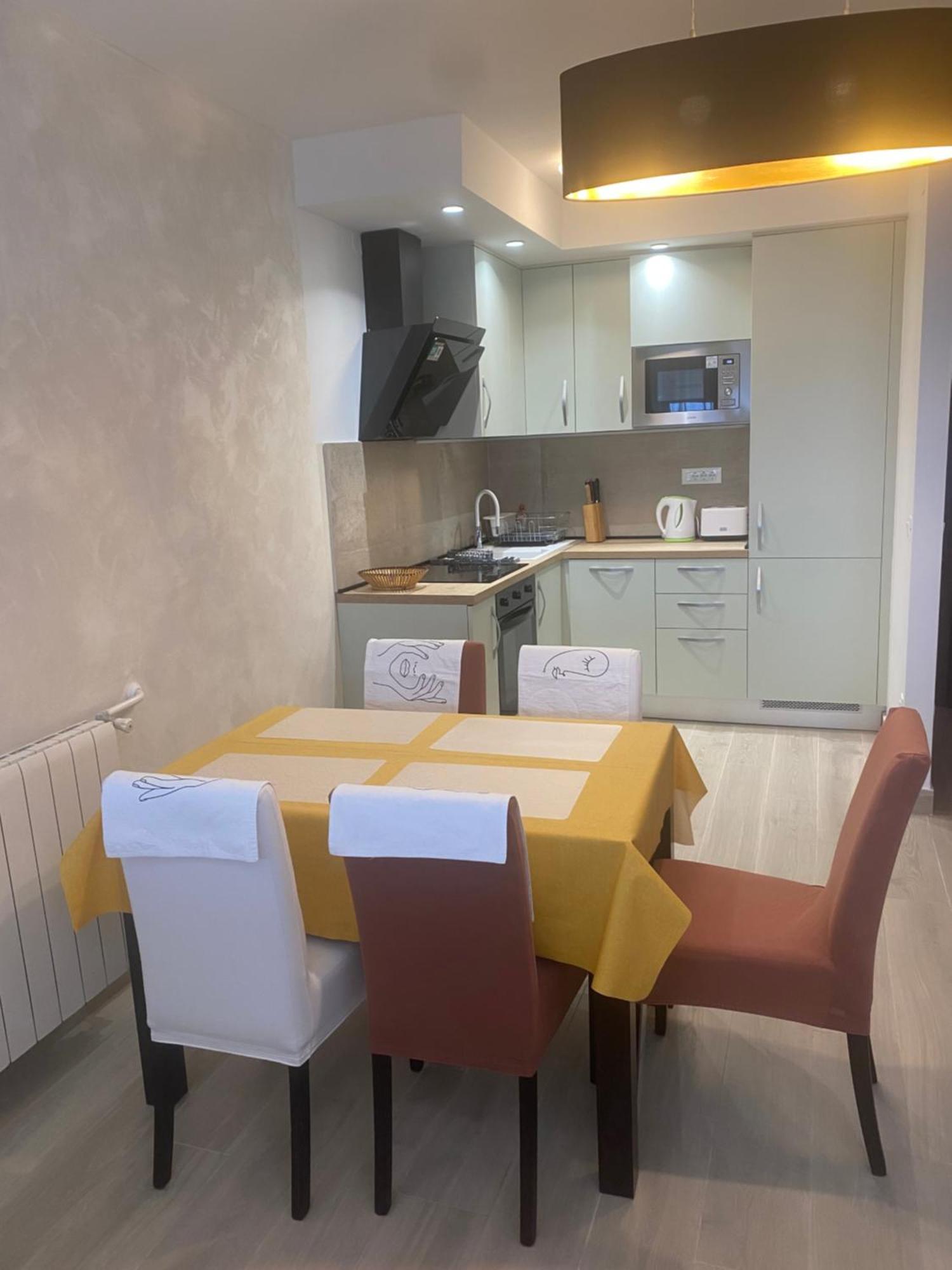 Apartment Amalfi สปลิท ภายนอก รูปภาพ