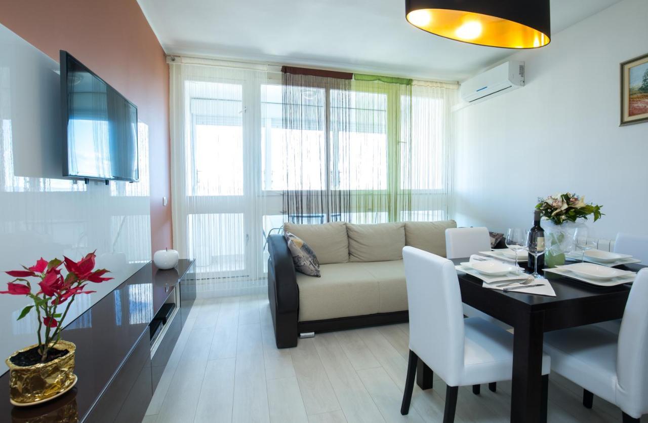 Apartment Amalfi สปลิท ภายนอก รูปภาพ